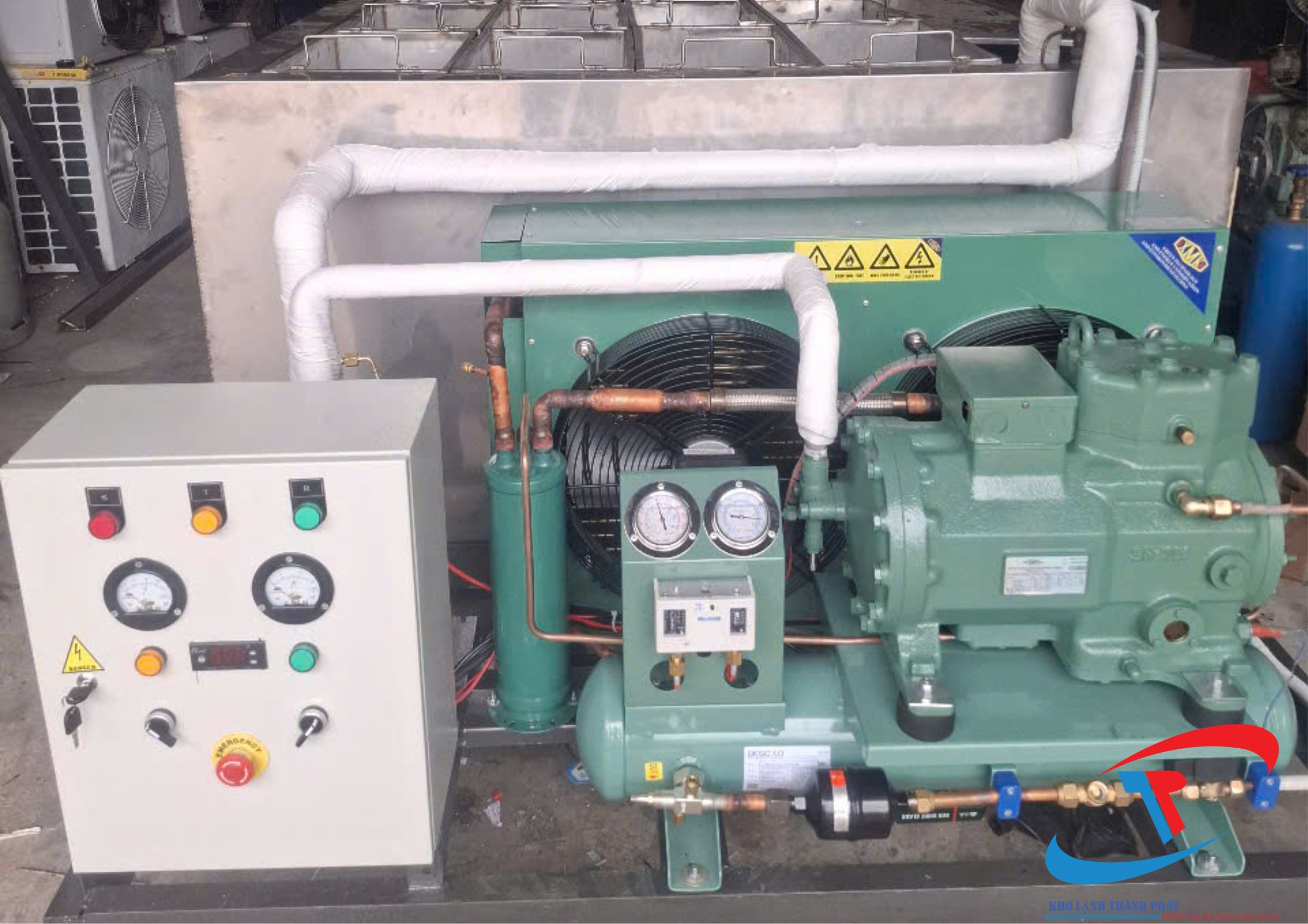 Lắp Đặt Máy Đá Cây Tại Quận Tân Phú.